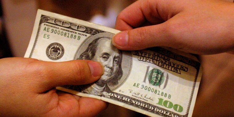 "زلزال" الدولار يضرب الأسواق العراقية مع بداية 2026